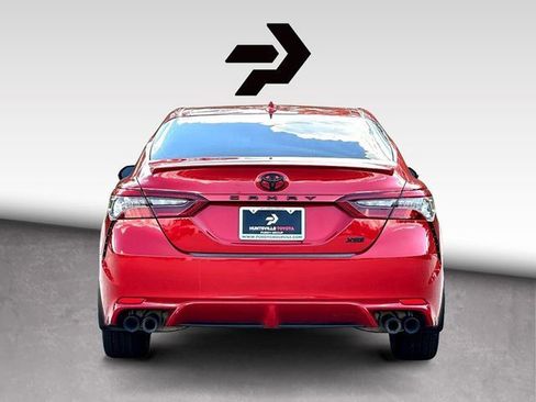 Used 2022 Toyota Camry XSE FWD image 7