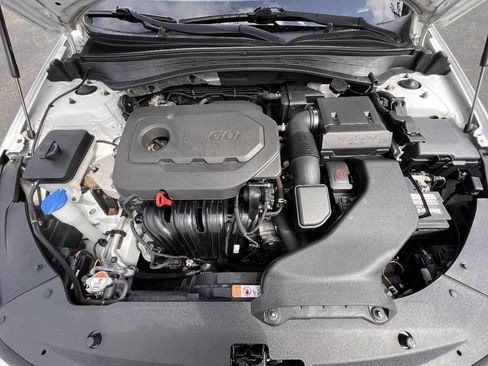 Used 2017 Kia Optima LX FWD image 28