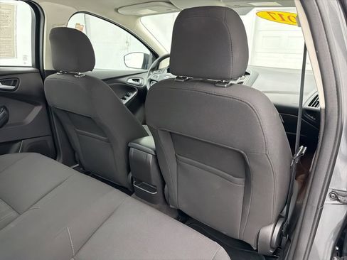 Used 2017 Ford Focus SE image 39