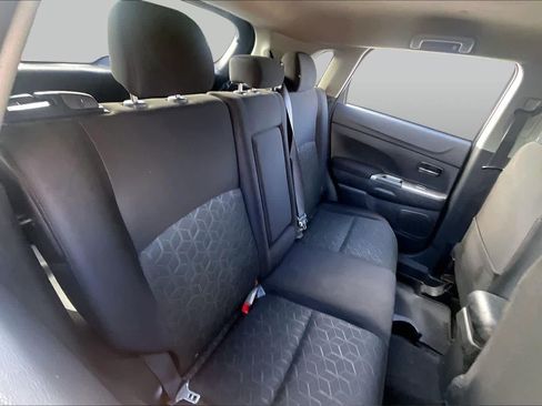 Used 2021 Mitsubishi Outlander Sport SE FWD image 16