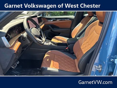 New 2026 Volkswagen Tiguan SEL R-Line AWD/4WD image 17