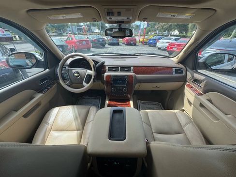 Used 2011 Chevrolet Tahoe LTZ AWD/4WD image 37