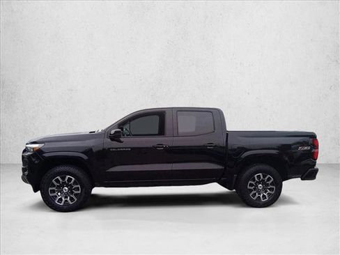 Used 2024 Chevrolet Colorado Z71 w/ Z71 Convenience Package 2 AWD/4WD image 8