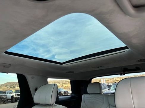 Used 2024 Hyundai Palisade Calligraphy image 19