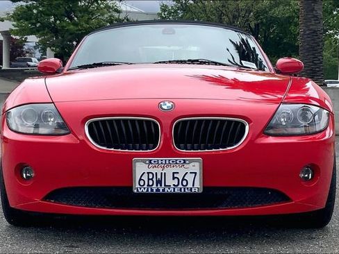 Used 2005 BMW Z4 2.5i image 3