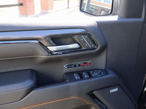 Used 2022 GMC Sierra 1500 AT4 w/ AT4 Premium Package image 29