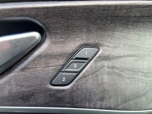 Certified 2023 Jeep Grand Cherokee Limited image 18