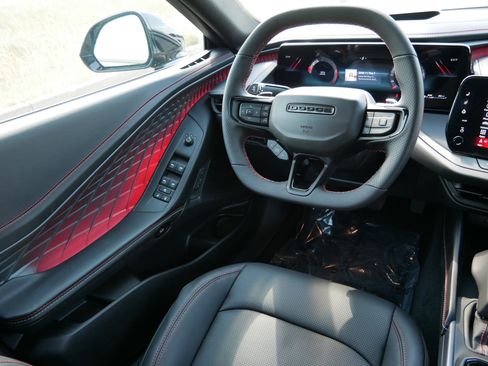 New 2026 Dodge Charger R/T AWD/4WD image 9