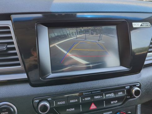 Used 2019 Kia Niro EX FWD image 20