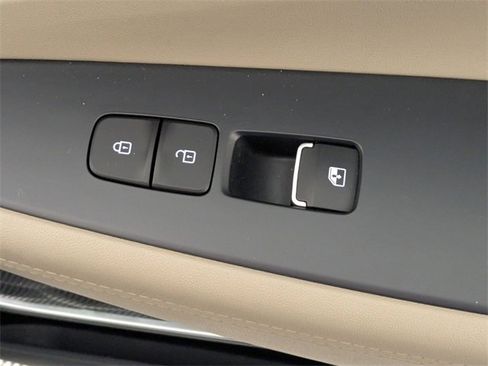 Used 2020 Hyundai Santa Fe SEL w/ Convenience Package image 33