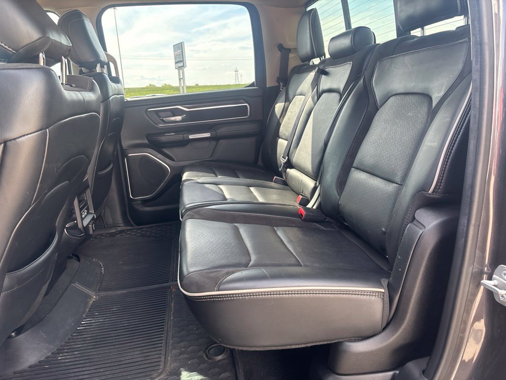 Used 2019 RAM 1500 Laramie AWD/4WD image 8