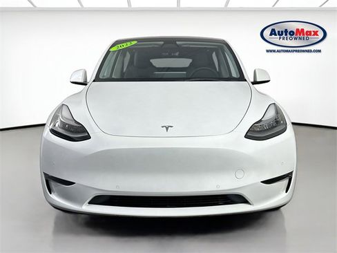 Used 2022 Tesla Model Y Long Range image 7