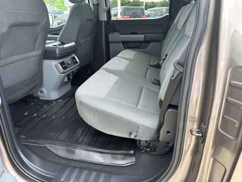 Used 2023 Ford F150 Lightning XLT AWD/4WD image 11