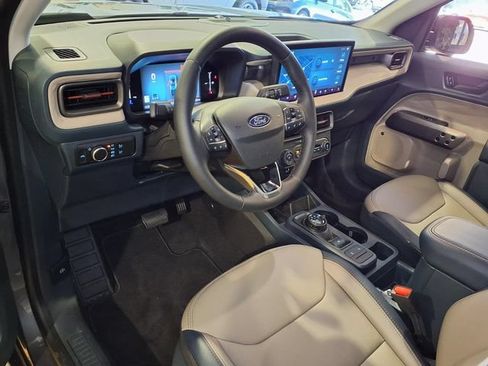 Used 2026 Ford Maverick Lariat AWD/4WD image 4