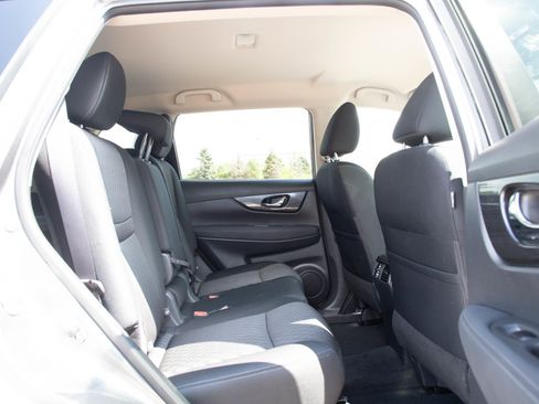 Used 2020 Nissan Rogue SV AWD/4WD image 12