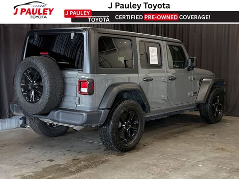 Used 2022 Jeep Wrangler Unlimited Sport AWD/4WD image 3