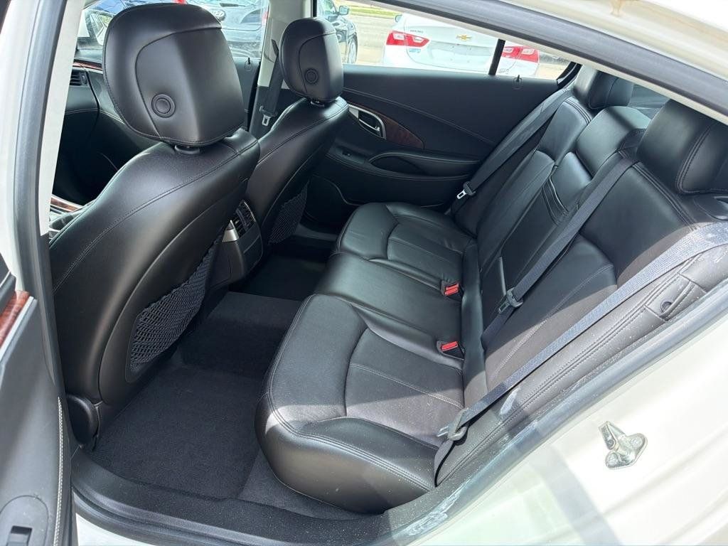 Used 2010 Buick LaCrosse CXL FWD image 12