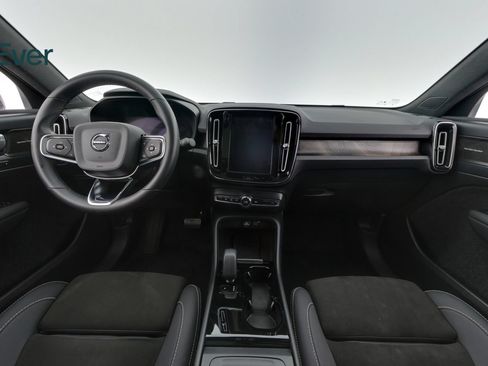 Used 2023 Volvo C40 P8 Recharge Ultimate AWD/4WD image 26