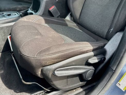 Used 2021 Jeep Cherokee Latitude AWD/4WD image 19