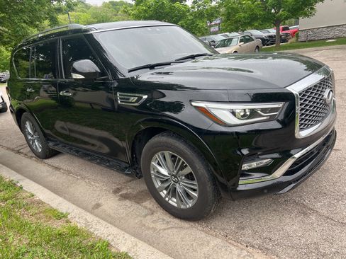 Used 2021 INFINITI QX80 Luxe image 3