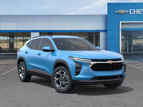 New 2026 Chevrolet Trax LT FWD image 8