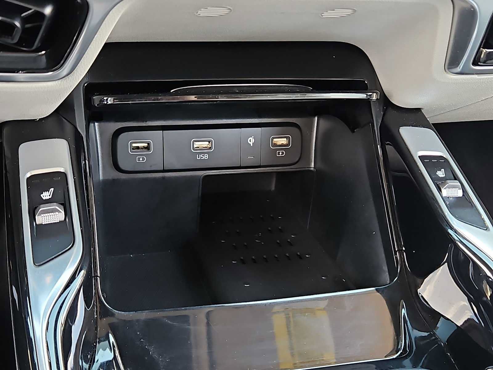 Used 2023 Kia Sorento SX FWD image 26