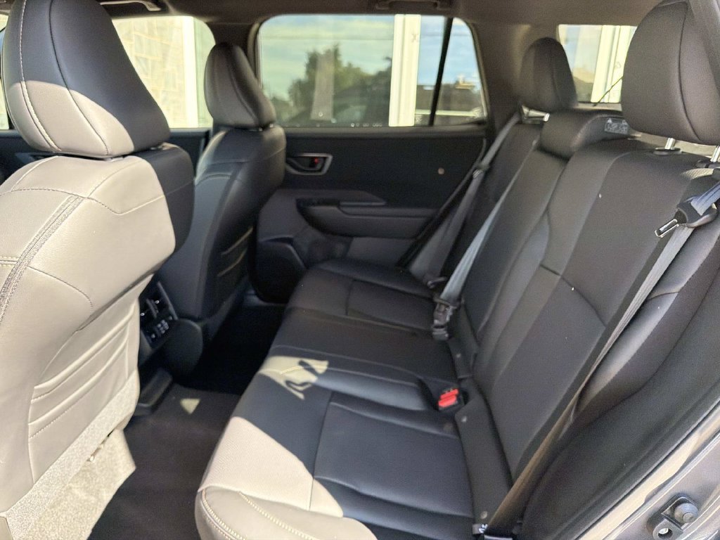 New 2026 Subaru Outback Limited AWD/4WD image 8