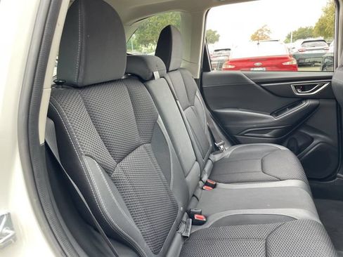 Used 2024 Subaru Forester Premium AWD/4WD image 29