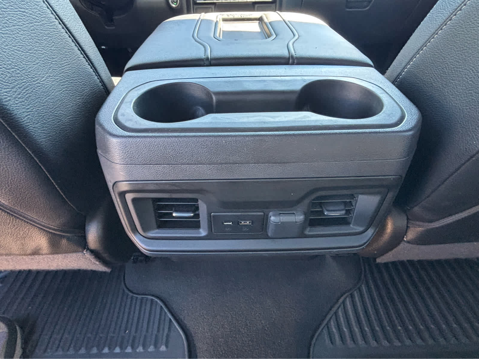 Used 2020 Chevrolet Silverado 1500 RST w/ Texas Edition AWD/4WD image 17