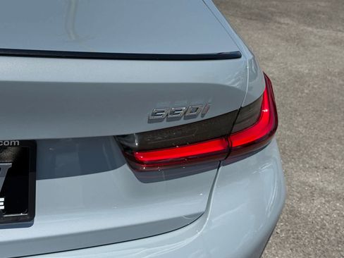 New 2026 BMW 330i xDrive Sedan w/ M Sport Package AWD/4WD image 11
