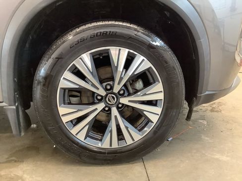 Used 2021 Nissan Rogue SV AWD/4WD image 22