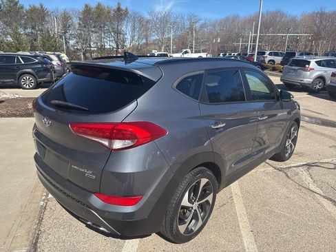 Used 2016 Hyundai Tucson Limited w/ Option Group 03 image 2