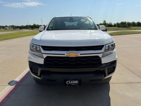 Used 2022 Chevrolet Colorado W/T w/ Custom Special Edition RWD image 10