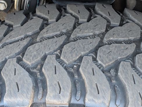 Used 2018 GMC Sierra 1500 SLT image 11