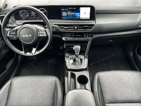 Used 2024 Kia Seltos EX FWD image 14