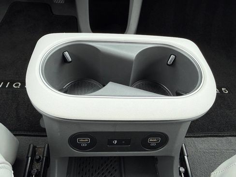 Certified 2024 Hyundai Ioniq 5 Limited RWD image 23