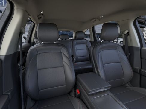 New 2026 Lincoln Nautilus Premier AWD/4WD image 10