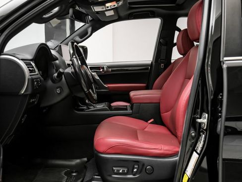 Used 2023 Lexus GX 460 Premium w/ Accessory Package AWD/4WD image 8