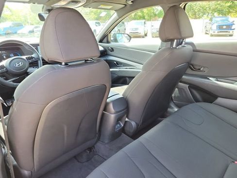Used 2025 Hyundai Elantra Sport FWD image 8