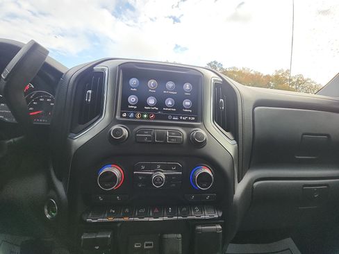Used 2020 Chevrolet Silverado 1500 RST AWD/4WD image 17