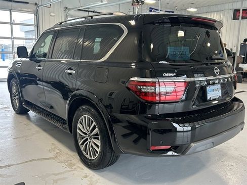 Used 2021 Nissan Armada SL w/ Captain's Chairs Package image 5