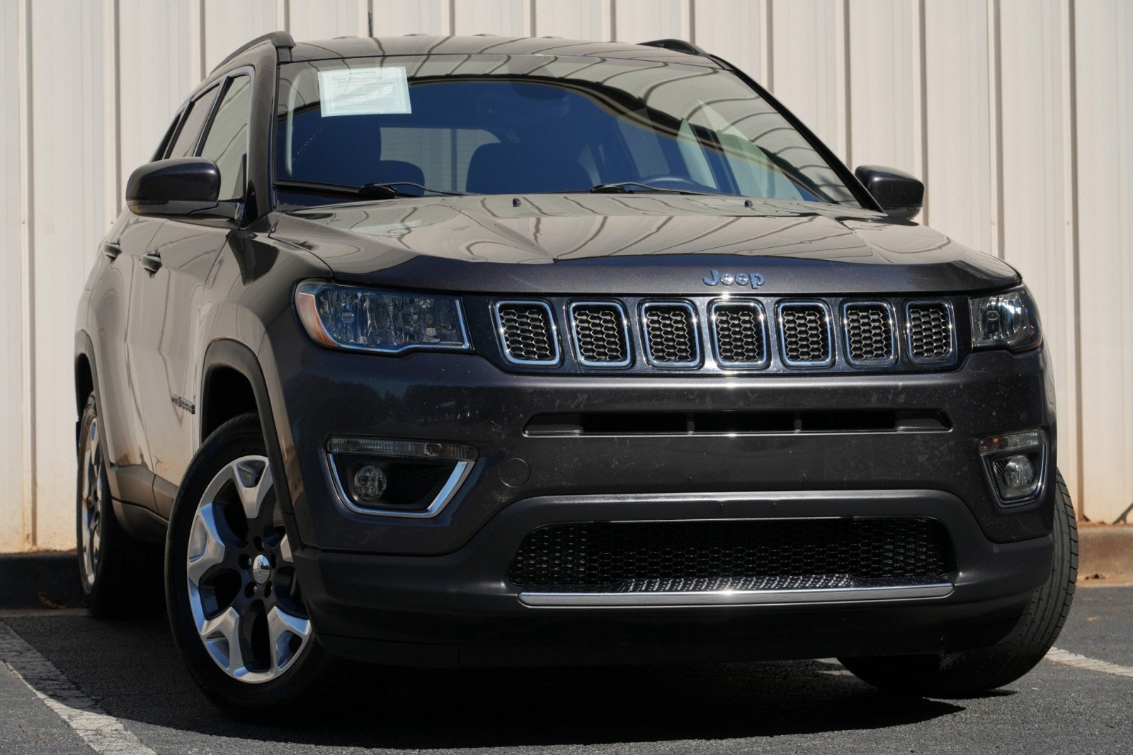 Used 2017 Jeep Compass Limited AWD/4WD image 2