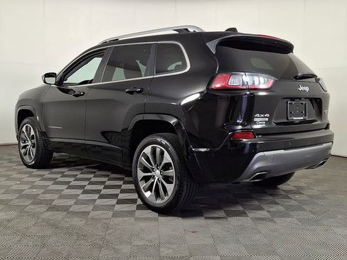Used 2019 Jeep Cherokee Overland w/ Technology Group AWD/4WD image 7