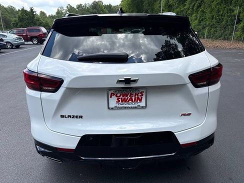 Used 2023 Chevrolet Blazer RS w/ Driver Confidence II Package FWD image 4