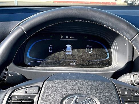 Certified 2023 Hyundai Venue Limited w/ Cargo Package image 13