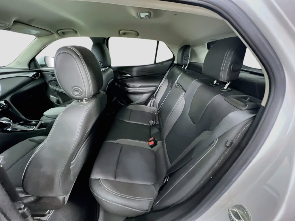 Used 2022 Buick Encore GX Select w/ Sport Touring Package FWD image 23