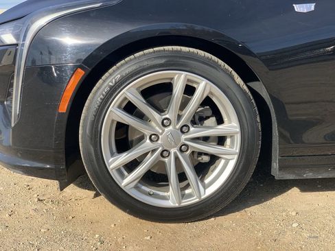 Certified 2021 Cadillac CT4 Luxury w/ Sun And Sound Package image 31