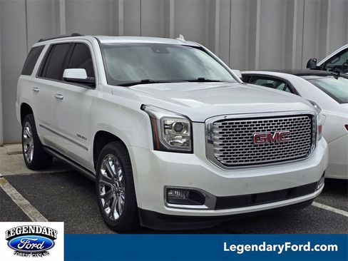 Used 2017 GMC Yukon Denali image 2