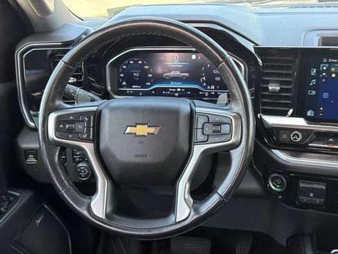 Used 2022 Chevrolet Silverado 1500 LTZ AWD/4WD image 28