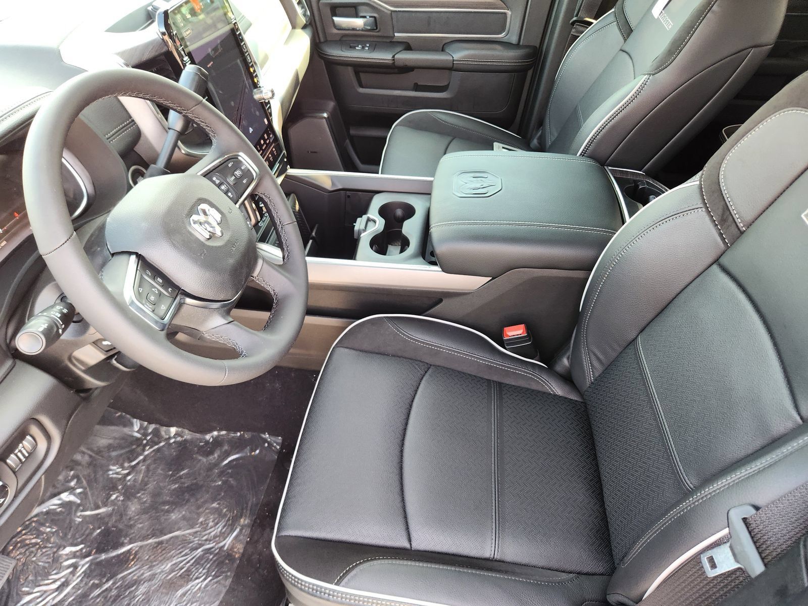 New 2026 RAM 3500 Laramie AWD/4WD image 13